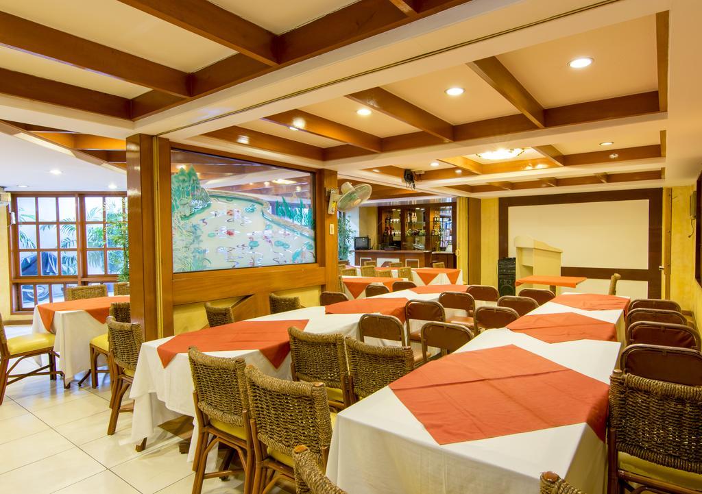 The Manor Hotel Davao Exterior photo